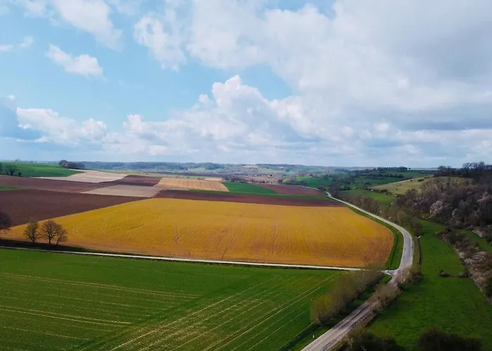 Pet-friendly Country Escape Дом отдыха