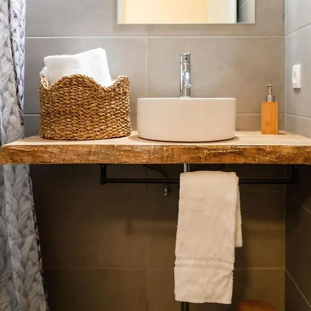 Pet-friendly Country Escape Semesterbostad